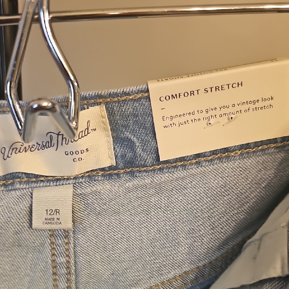 Universal Thread Light Blue Jean Shorts - Picture 6 of 8